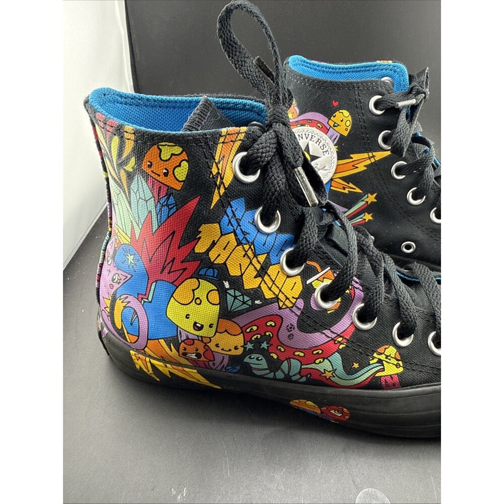 Chuck Taylor High top Graphiti Men's 4 Women's 6 - Picture 2 of 8